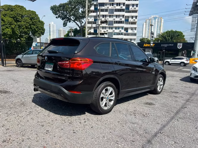 BMW X1  SUPER AUTOS ACEPTAMOS TRADE IN
