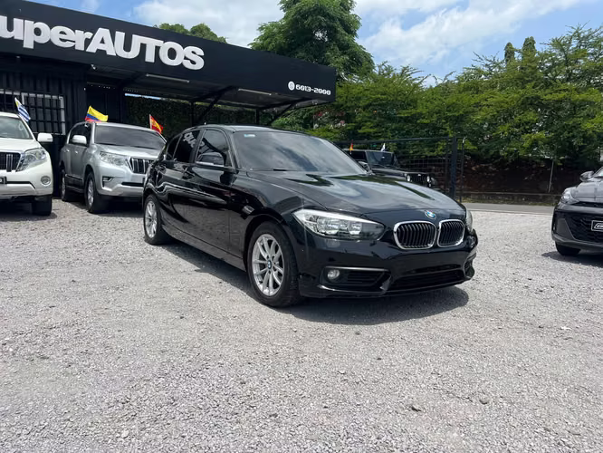 BMW 118i  SUPER AUTOS ACEPTAMOS TRADE IN