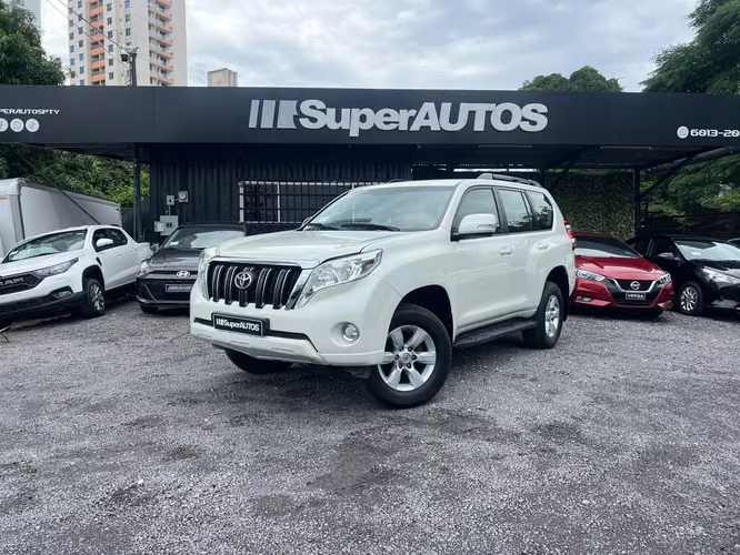 TOYOTA PRADO  SUPER AUTOS ACEPTAMOS TRADE IN