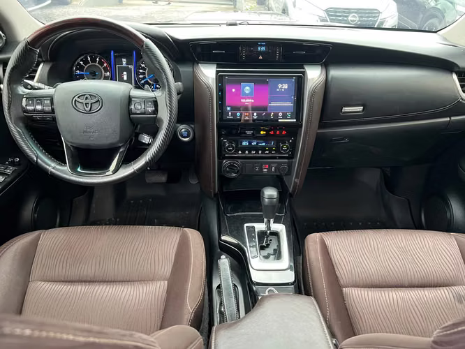 TOYOTA FORTUNER  SUPER AUTOS ACEPTAMOS TRADE IN - Imagen 6