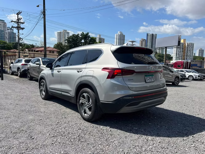 HYUNDAI SANTA FE SUPER AUTOS ACEPTAMOS TRADE IN - Imagen 4
