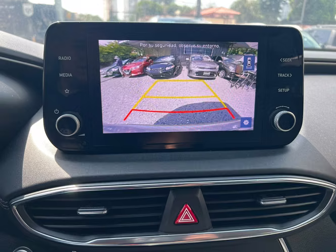 HYUNDAI SANTA FE SUPER AUTOS ACEPTAMOS TRADE IN - Imagen 11