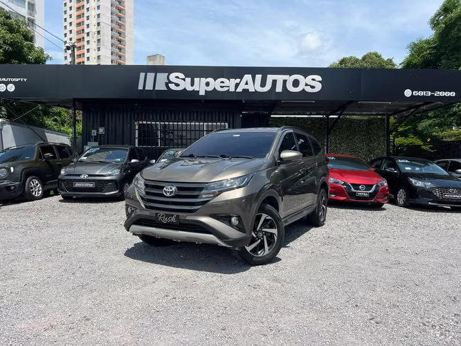 TOYOTA RUSH SUPER AUTOS ACEPTAMOS TRADE IN