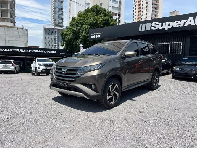 TOYOTA RUSH SUPER AUTOS ACEPTAMOS TRADE IN