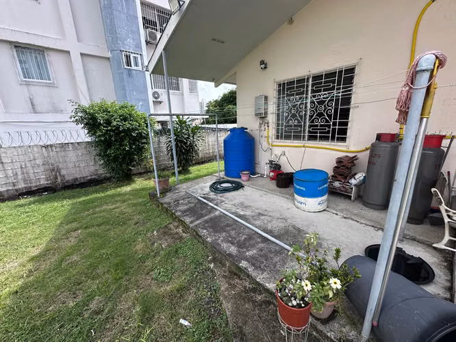 Alquilo casa Parque Lefevre - Imagen 15