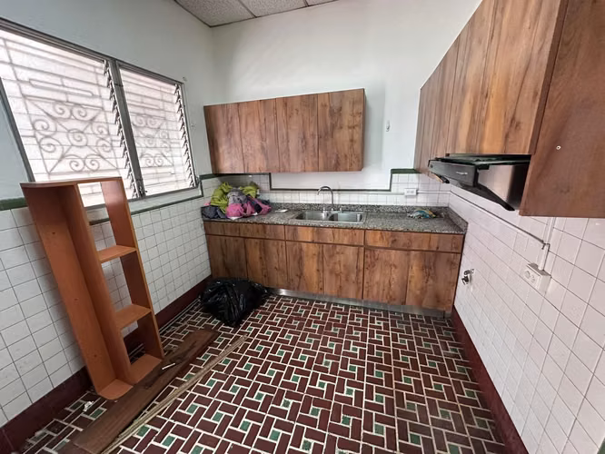 Alquilo casa Parque Lefevre - Imagen 7