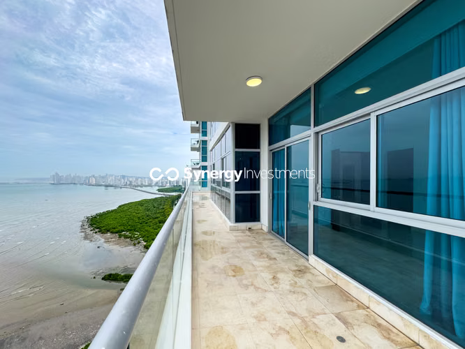 Apartamento en Venta en Costa del Este en Primera Linea