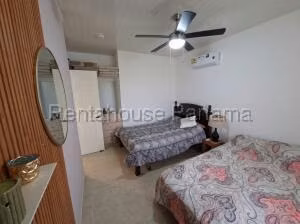 Venta de Casa con 182m2 en Chame Cabecera 27-1209SR