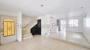 Venta de Casa con 184m2 en Altos de Panama 27-1198SR - Imagen 11