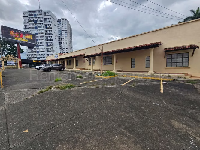 COMMERCIAL PLAZA FOR RENT IN SAN FRANCISCO
