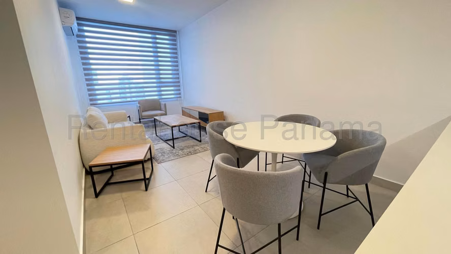 Alquiler de apartamento amoblado en El Cangrejo - Imagen 8