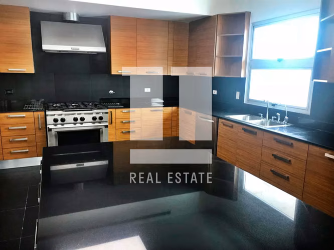 Apartamento frente al Parque Omar en PH Arboleda - Imagen 5
