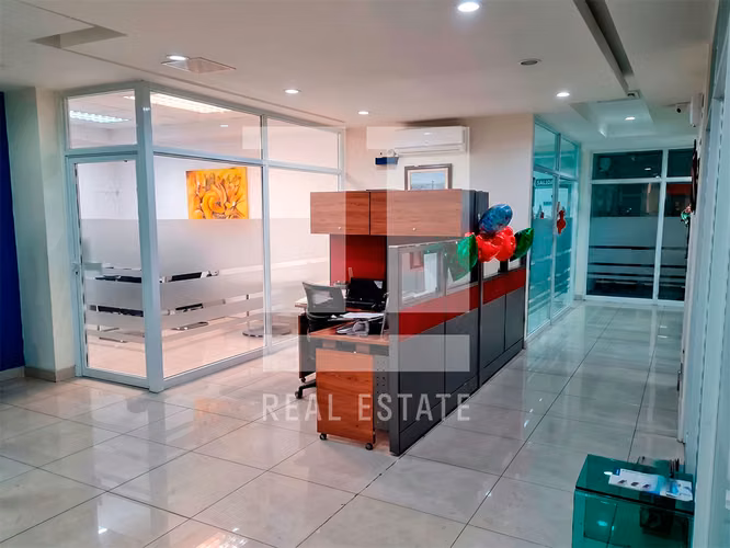 Se vende Oficina en Albrook Mall - Imagen 5