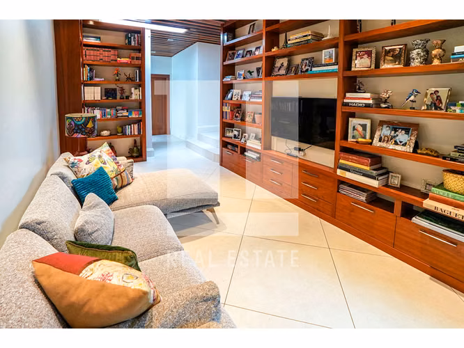 Se Vende Casa en Altos del Golf - Imagen 9