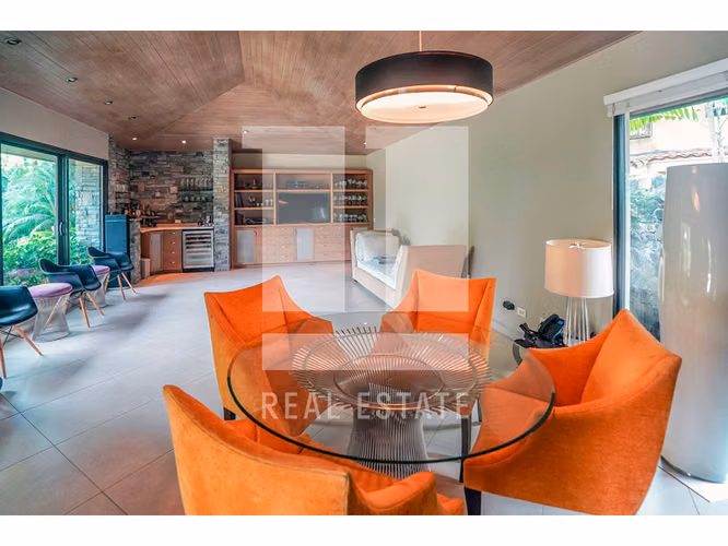 Se Vende Casa en Altos del Golf - Imagen 10