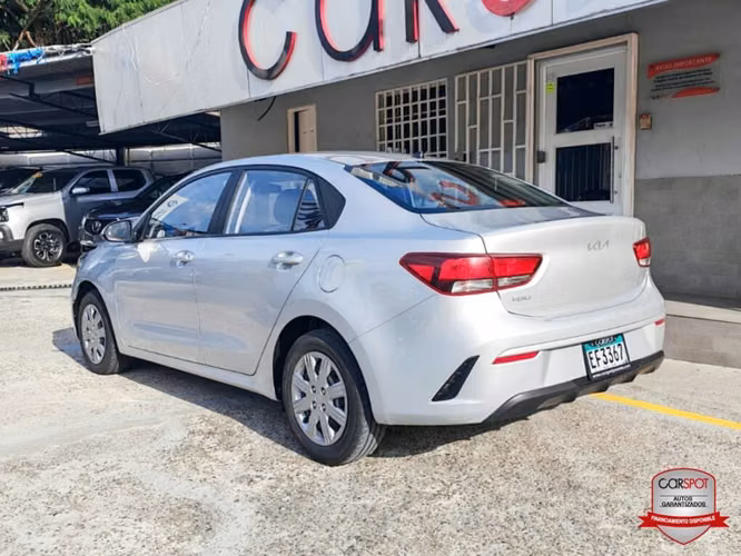 Kia Rio 2024 Automática EF3367 - Imagen 6