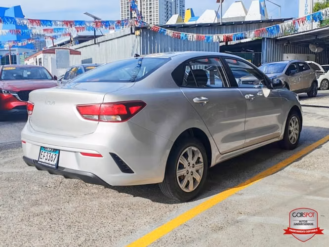 Kia Rio 2024 Automática EF3367 - Imagen 4