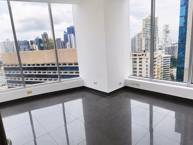 (ES)-Oficinas en venta en Ocean Business Plaza, Marbella | 244 m² | 5 estacionamientos - Imagen 4