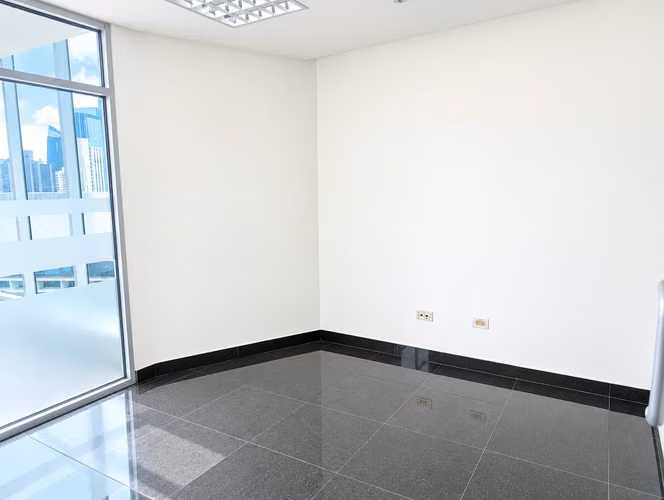 (ES)-Oficinas en venta en Ocean Business Plaza, Marbella | 244 m² | 5 estacionamientos - Imagen 6