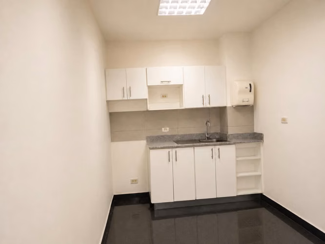 (ES)-Oficinas en venta en Ocean Business Plaza, Marbella | 244 m² | 5 estacionamientos - Imagen 13