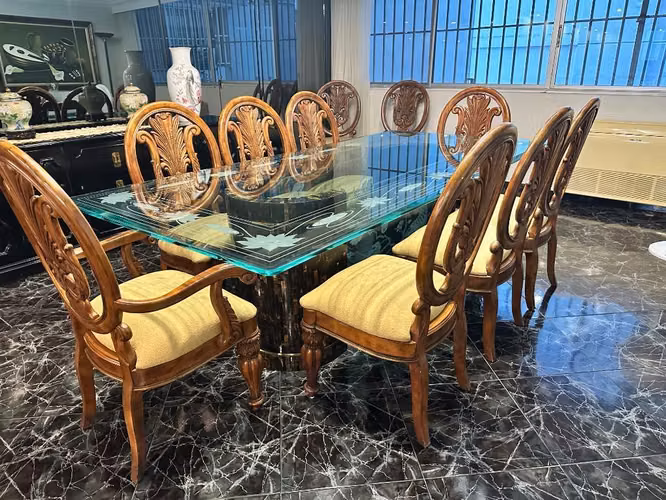 COMEDOR TALLADO