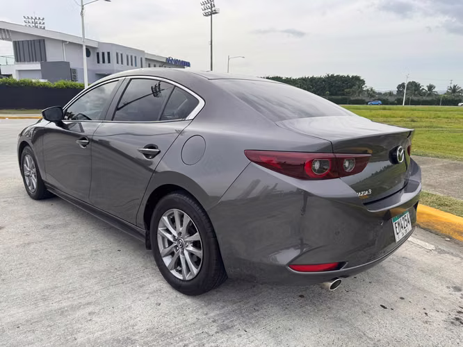 Mazda 3 DEL 2025 EXCELENTE CONDICIONES - Imagen 6