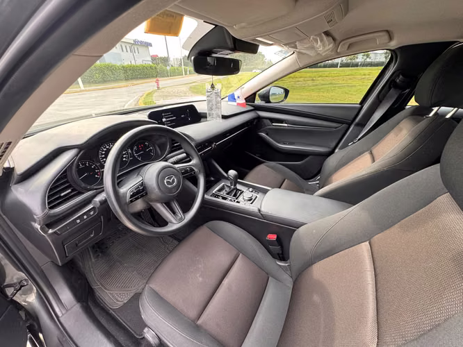 Mazda 3 DEL 2025 EXCELENTE CONDICIONES - Imagen 7