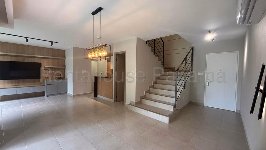 Vendo Casa de 171 m² en PH Cavana, Paseo del Norte 27-1098GG