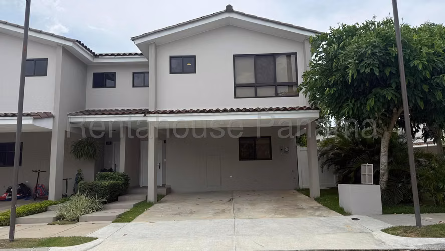Vendo Casa de 171 m² en PH Cavana, Paseo del Norte 27-1098GG