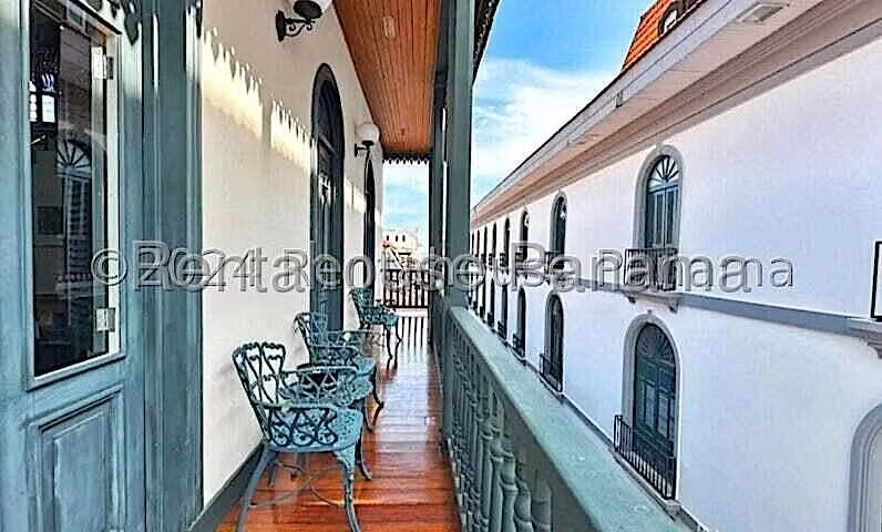 Vendo Casa de 261 m² en Casco Antiguo 27-1078GG
