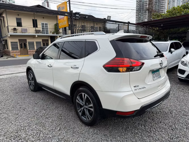NISSAN X-TRAIL 2020 TECHO PANORAMICO - Imagen 7