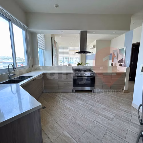 APARTAMENTO EN ALQUILER EN COSTA DEL ESTE - PH THE REGENT – AMOBLADO – AMPLIA TERRAZA - Imagen 3