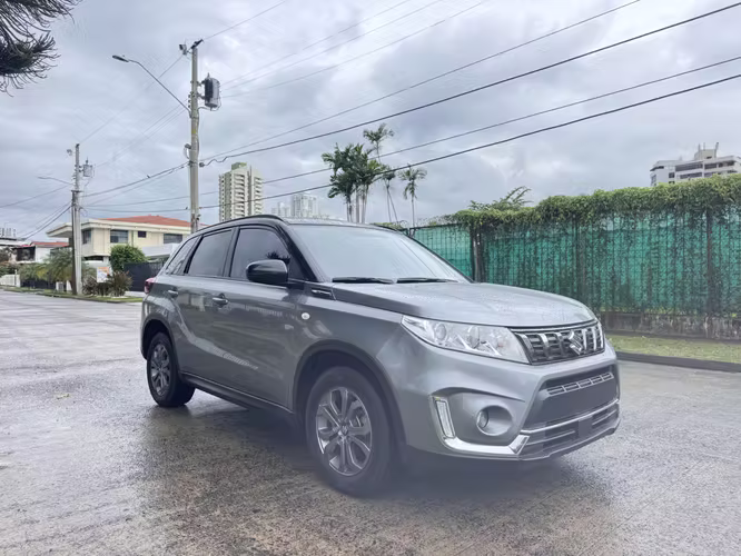 Suzuki Viatara 2023 4x4 - Imagen 3