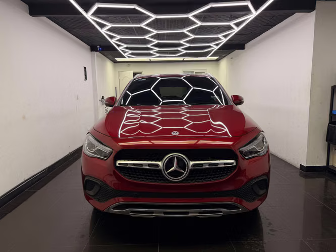 Mercedes Benz GLA