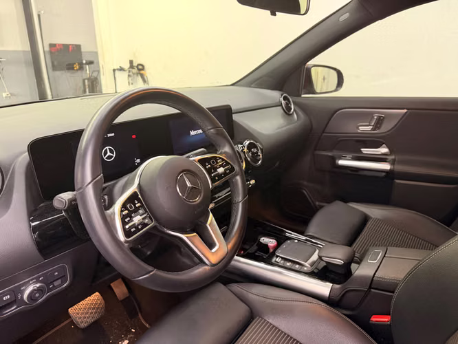 Mercedes Benz GLA