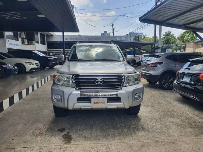 TOYOTA LAND CRUISER 2013 - Imagen 2