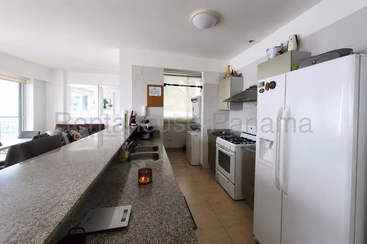 Alquiler de Apartamento en Bellavista J897GRR - Imagen 2