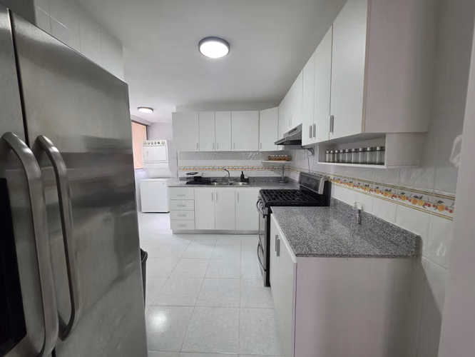 Apartamento en venta en el Cangrejo remodelado DEL CARIBE - Imagen 5
