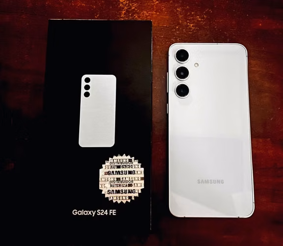 SAMSUNG GALAXY S24FE 256GB