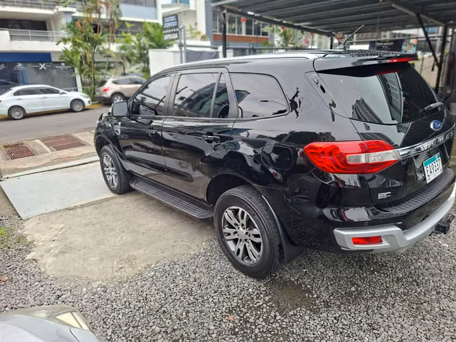 Ford Everest 2019