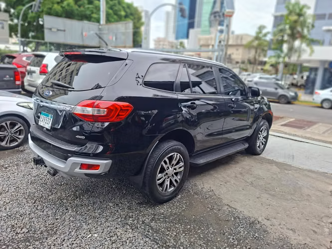 Ford Everest 2019