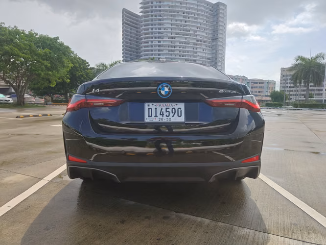 BMW i4 - Imagen 4