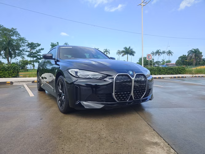 BMW i4 - Imagen 3