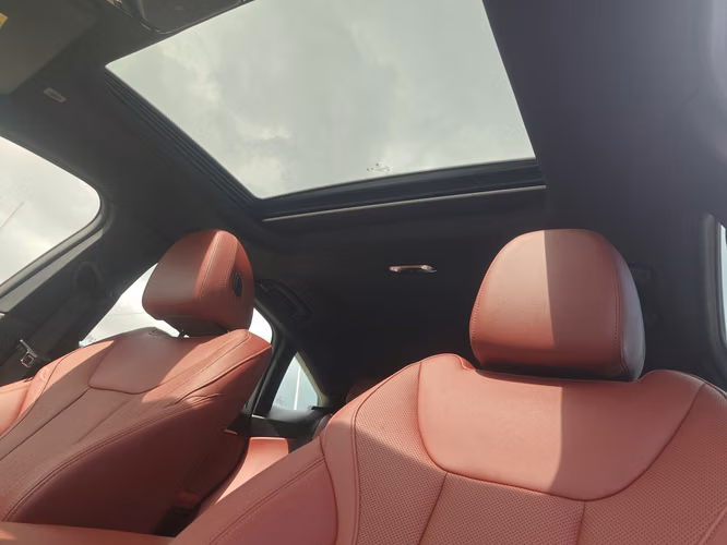 BMW i4 - Imagen 19