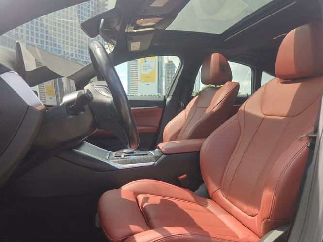 BMW i4 - Imagen 11
