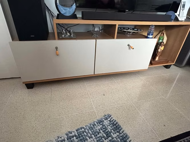 Euqipo de sonido LG y mueble para TV - Imagen 3