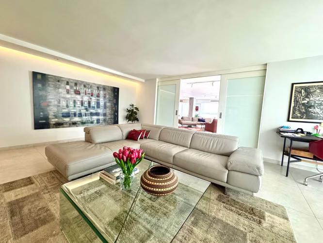VENTA DE APARTAMENTO EN LA CRESTA - Imagen 4