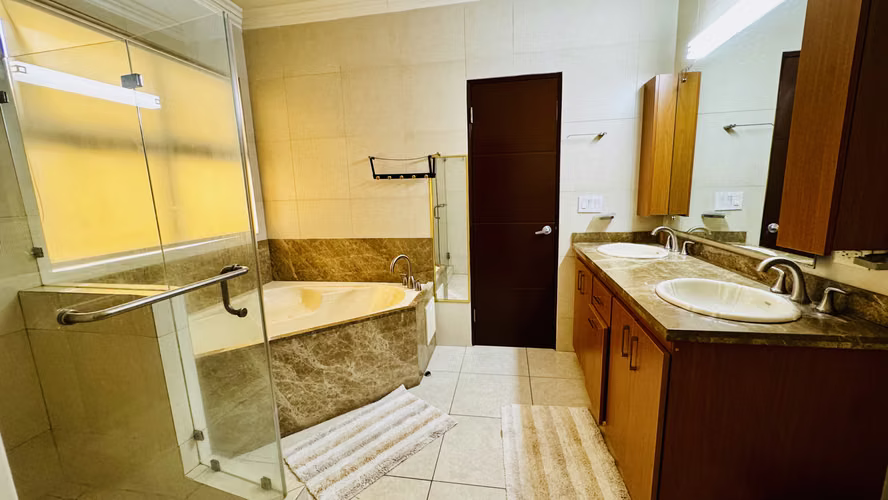 EMBASSY CLUB 5 Recámaras y Vida de Resort  $1,098,000  NUEVO PRECIO - Imagen 10