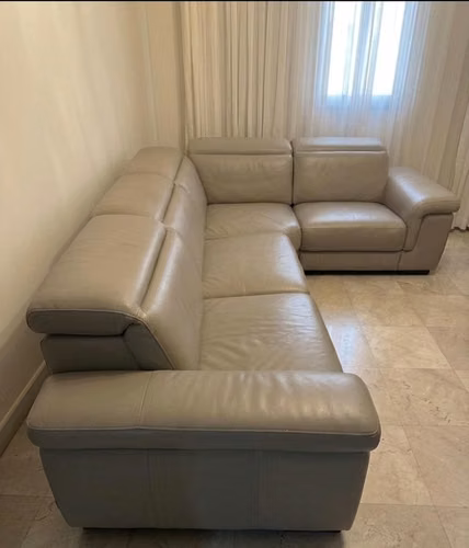 Juego de Sala Seccional en Esquina (L) de Cuero Tipo Reclinable / Modular – Excelente Estado