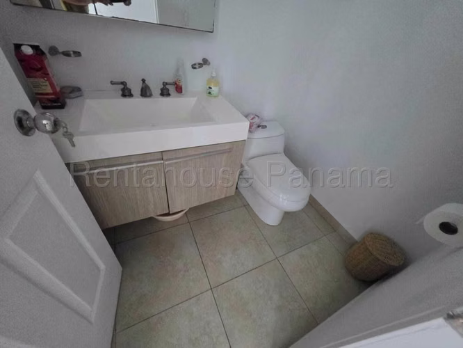 Alquiler de Apartamento amoblado en Avenida Balboa - Imagen 2